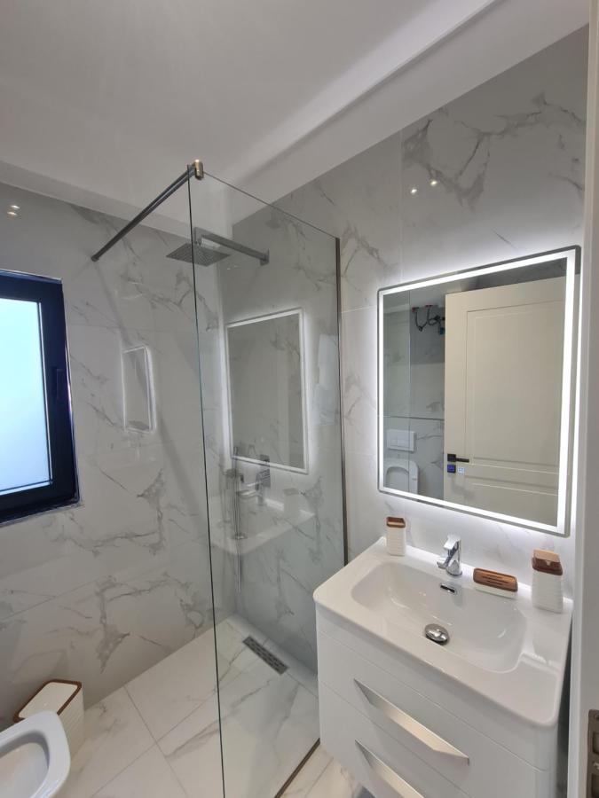 Am Luxury *